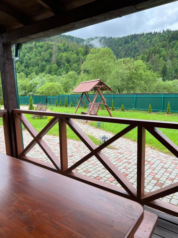 Veranda Mykulychyn Exterior foto